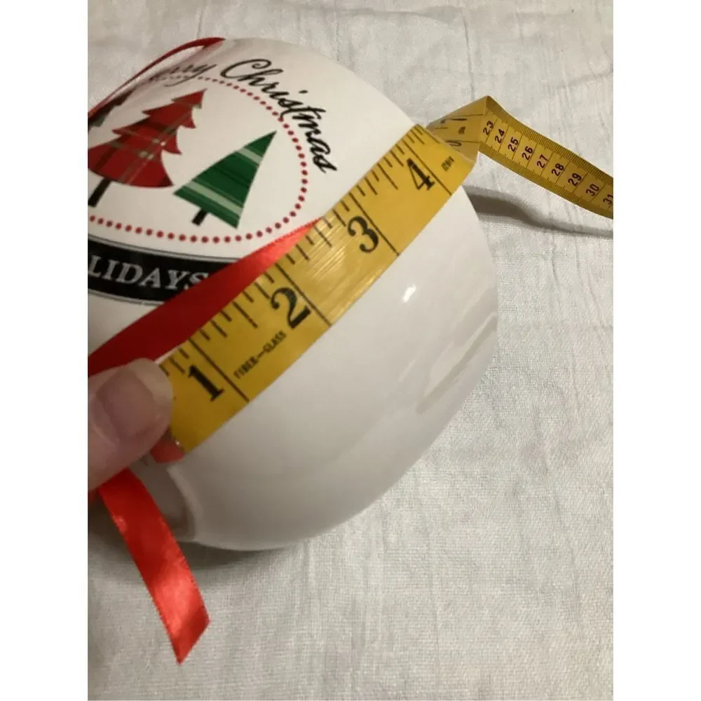 Merry Christmas 3 Bowl Set with 2 Robert Stanley Towels